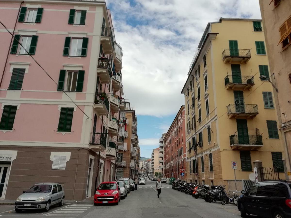 Appartamento Indipendente A Due Passi Dal Centro Savone Extérieur photo
